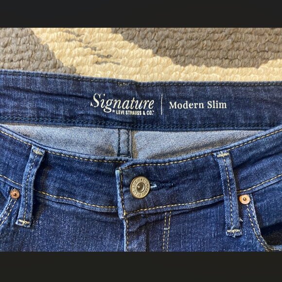 Levi's Women's Signature Modern Slim Stretch Jeans Size 12 - Picture 7 of 11